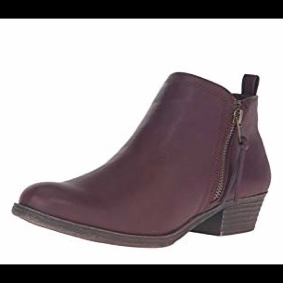 rampage tarragon ankle bootie